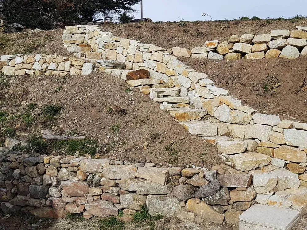escalier en pierre